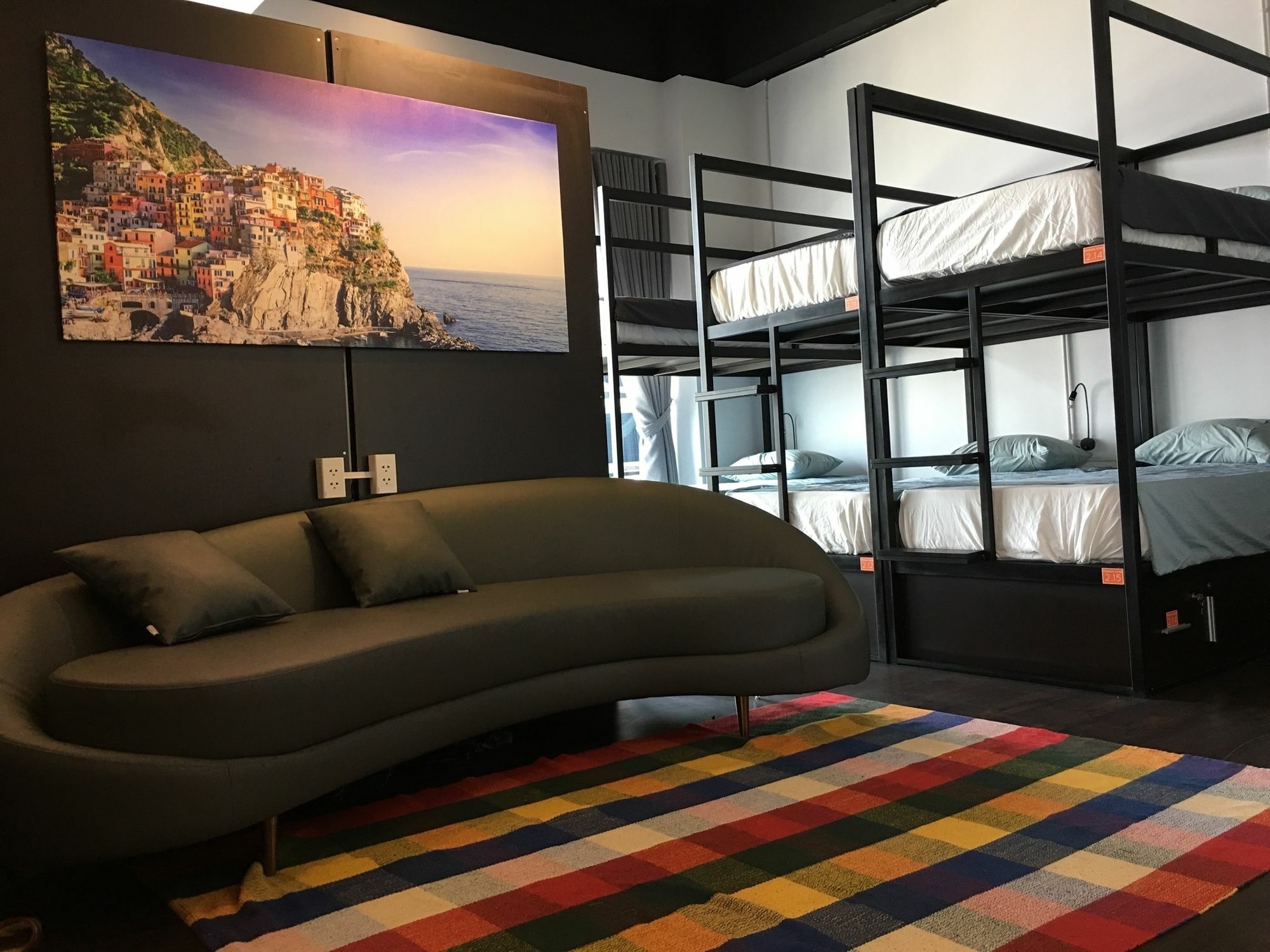 Penthouse Hostel & Spa 胡志明市 外观 照片